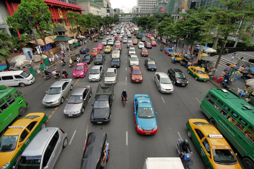 L_KanaKukui_Bangkok_Traffic.jpg